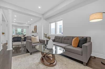 212 Shadow Place, Pickering, ON