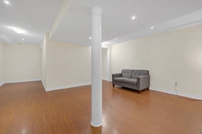 212 Shadow Place, Pickering, ON