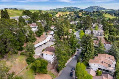 126-B Ascot Ct, Moraga, CA