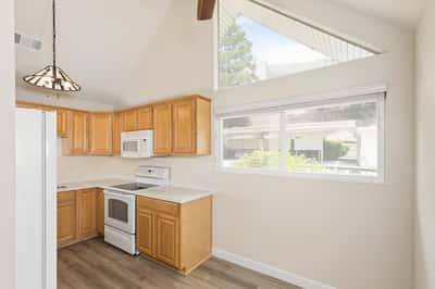 126-B Ascot Ct, Moraga, CA