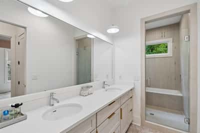 5676 Kennedy Road, Suwanee, GA