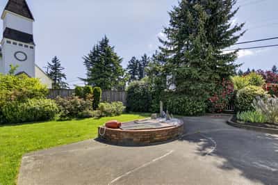 7739 Bruce Gordon Place, Saanichton, BC