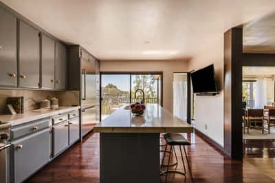 9234 Kinglet Drive, Los Angeles, CA