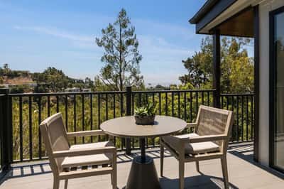 9234 Kinglet Drive, Los Angeles, CA