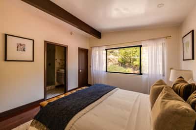 9234 Kinglet Drive, Los Angeles, CA
