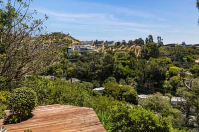 9234 Kinglet Drive, Los Angeles, CA