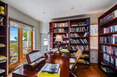 16177 Alcima Ave, Pacific Palisades, CA