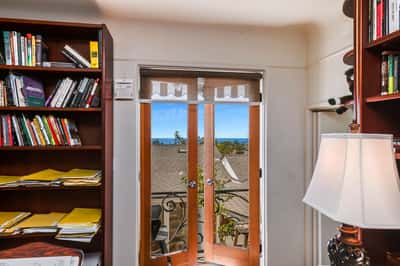 16177 Alcima Ave, Pacific Palisades, CA