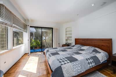 16177 Alcima Ave, Pacific Palisades, CA