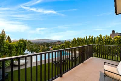 3915 Vista Linda Drive, Encino, CA