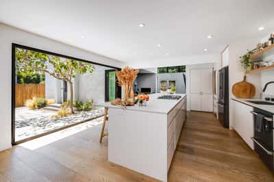 12507 Westminster Avenue, Los Angeles, CA