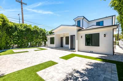 5954 Simpson Avenue, Valley Village, CA