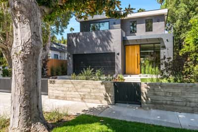 3831 Mound View Avenue, Studio City, CA