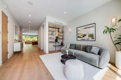 3831 Mound View Avenue, Studio City, CA
