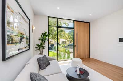 3831 Mound View Avenue, Studio City, CA