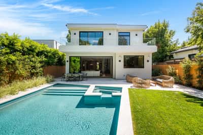 3831 Mound View Avenue, Studio City, CA