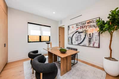 3831 Mound View Avenue, Studio City, CA