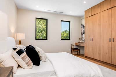 3831 Mound View Avenue, Studio City, CA