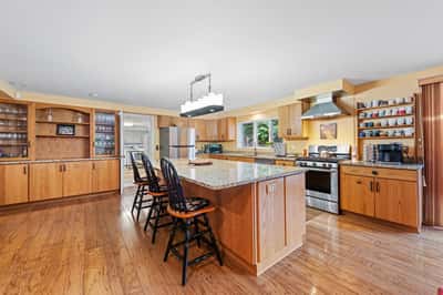 33 Indian Point Road, Hebron, NH