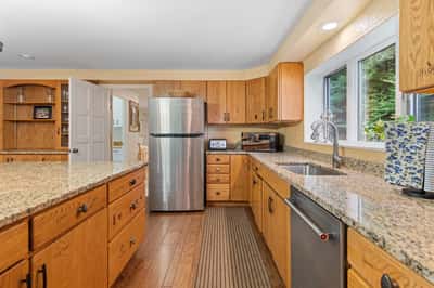 33 Indian Point Road, Hebron, NH
