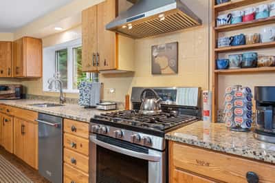 33 Indian Point Road, Hebron, NH