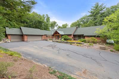 33 Indian Point Road, Hebron, NH