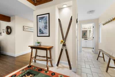 33 Indian Point Road, Hebron, NH