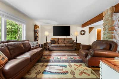 33 Indian Point Road, Hebron, NH