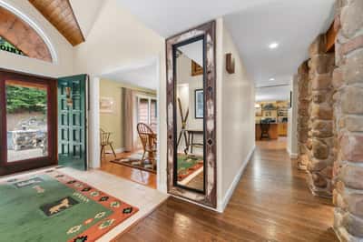 33 Indian Point Road, Hebron, NH