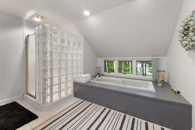 33 Indian Point Road, Hebron, NH
