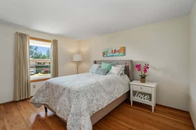 11814 NE 138th St, Kirkland, WA