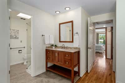 11814 NE 138th St, Kirkland, WA