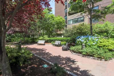 9 Hawthorne Place #4A, Boston, MA