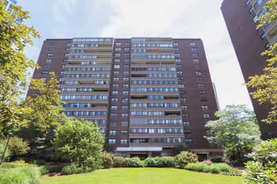 9 Hawthorne Place #15H, Boston, MA