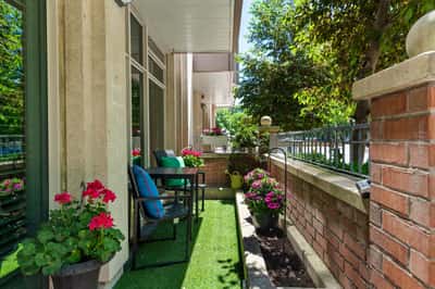9 Bastion St., Toronto, ON