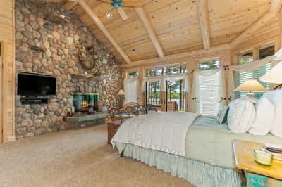 11400 Santo Rd, Arbor Vitae, WI