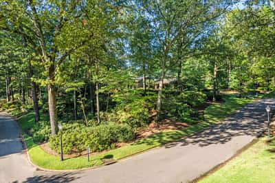 441 N River Oaks Rd, Memphis, TN