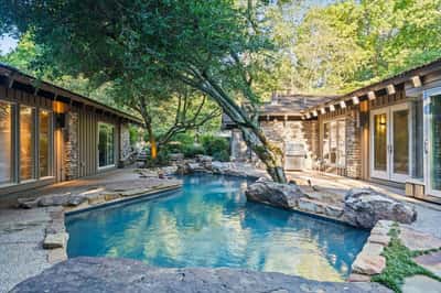 441 N River Oaks Rd, Memphis, TN