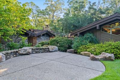 441 N River Oaks Rd, Memphis, TN