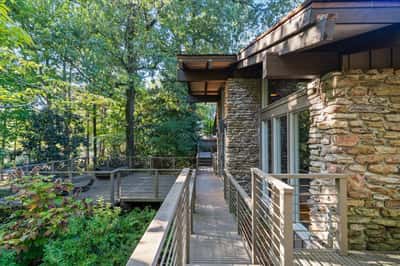 441 N River Oaks Rd, Memphis, TN