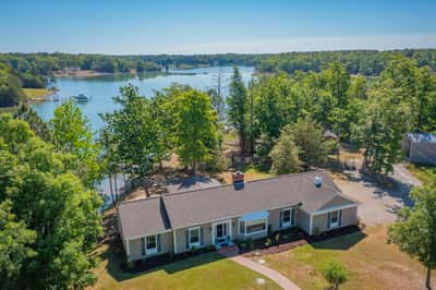 127 Tilden Lane, Weems, VA