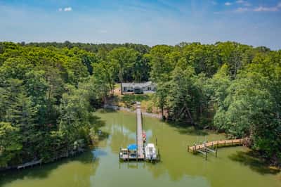 96 Larkspur Lane, Weems, VA