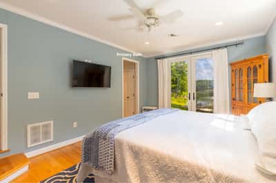 96 Larkspur Lane, Weems, VA