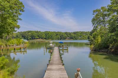 96 Larkspur Lane, Weems, VA