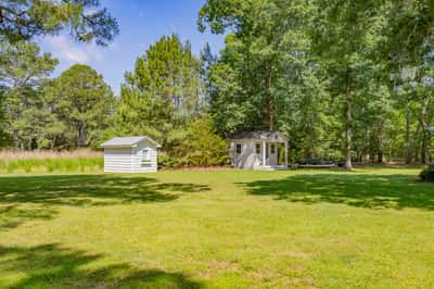 96 Larkspur Lane, Weems, VA