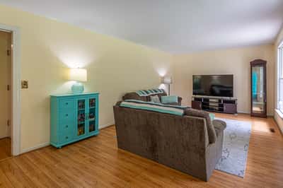 17 Wesley Terrace, Weems, VA
