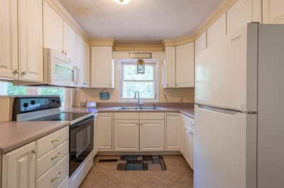 17 Wesley Terrace, Weems, VA