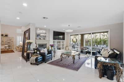 10721 Capesthorne Way, Las Vegas, NV