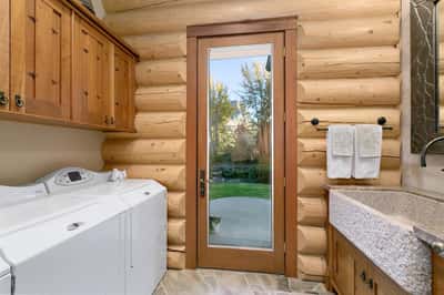 14530 US HWY 12, Naches, WA