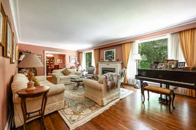 176 Old Yonge Street, Toronto, ON